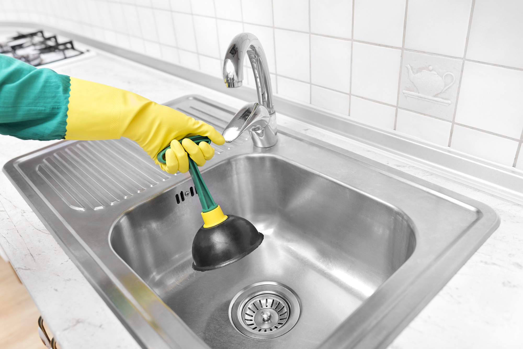 how to deep clean a kitchen