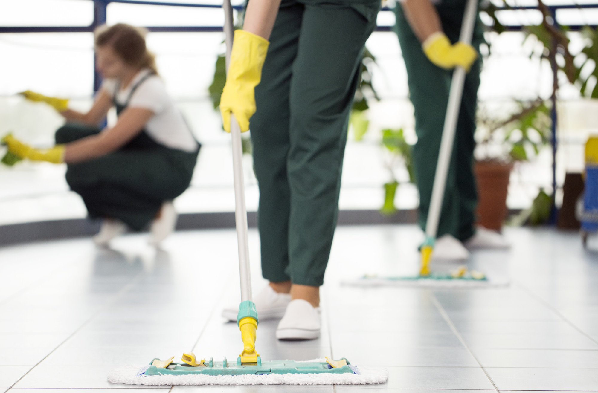 The Benefits of Hiring a Professional House Cleaner