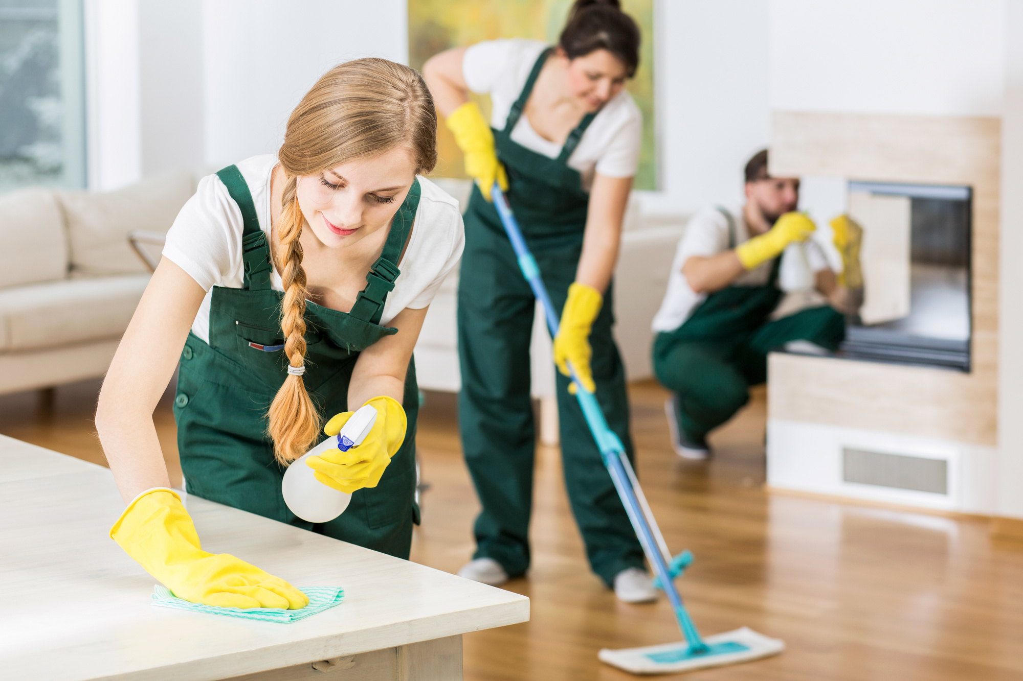 Hiring a Professional Residential Cleaning Service: Top 7 Benefits